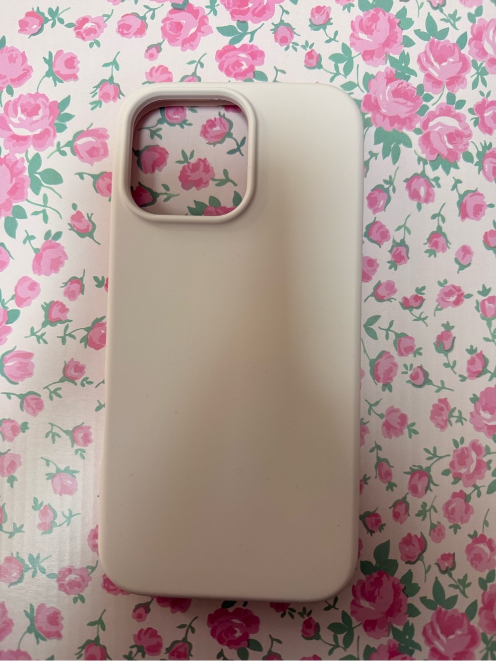 Chalk Pink Silicone MagSafe iPhone 16 Pro Max Case